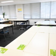 事業所内の作業スペース